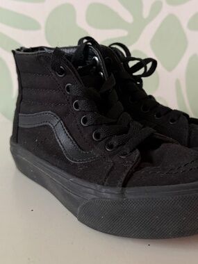 Little Kids Sk8-Hi Zip, Black, Vans